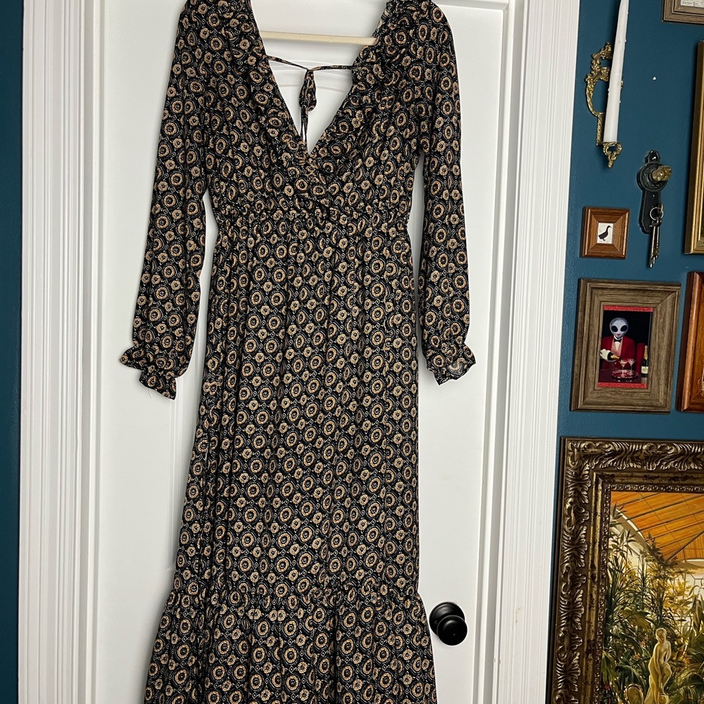 SHEIN Black and White Long Sleeve Plunge Sundress